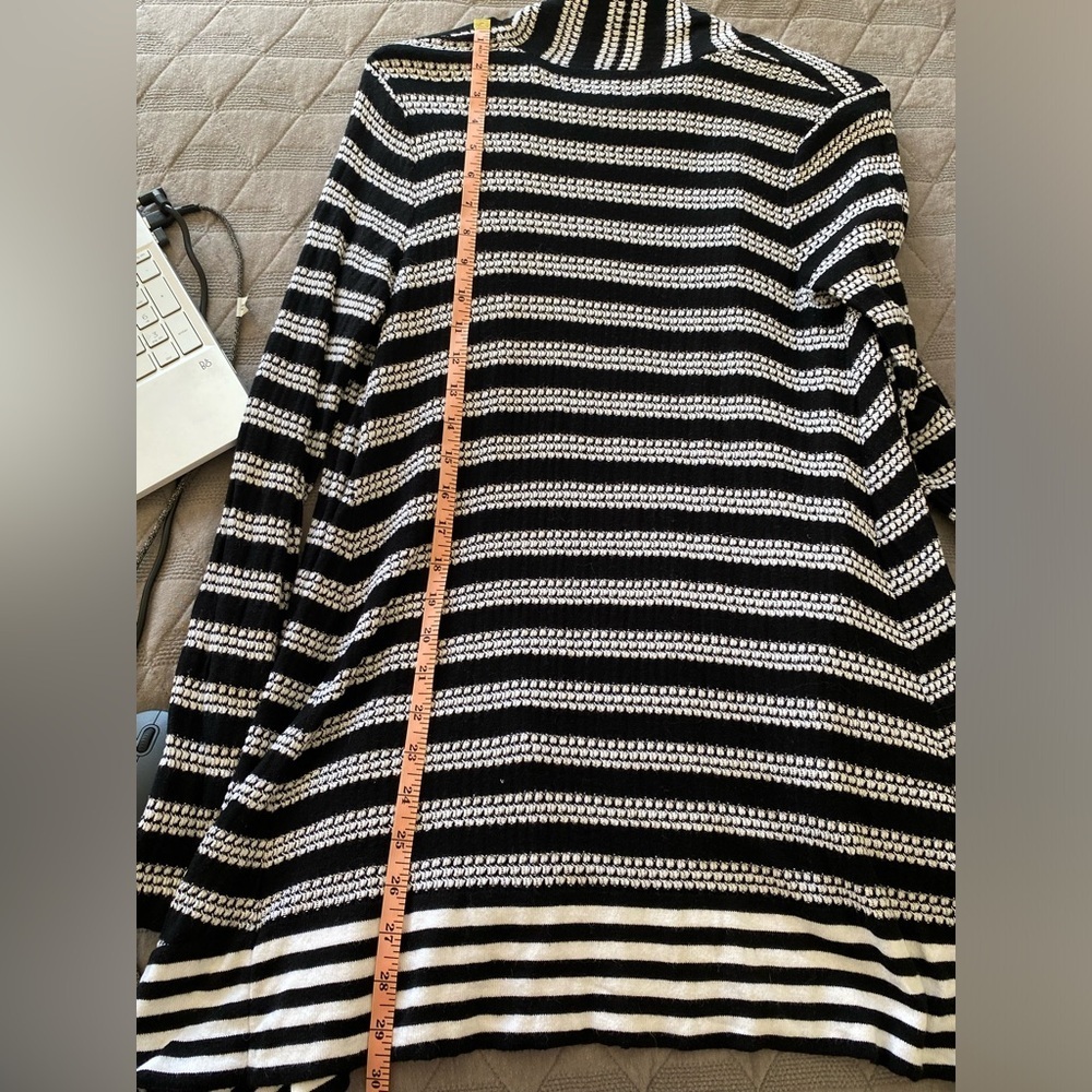 Jones New York Sport Cardigan Sweater Knit Striped‎ Open Front Black White  M - Picture 7 of 8